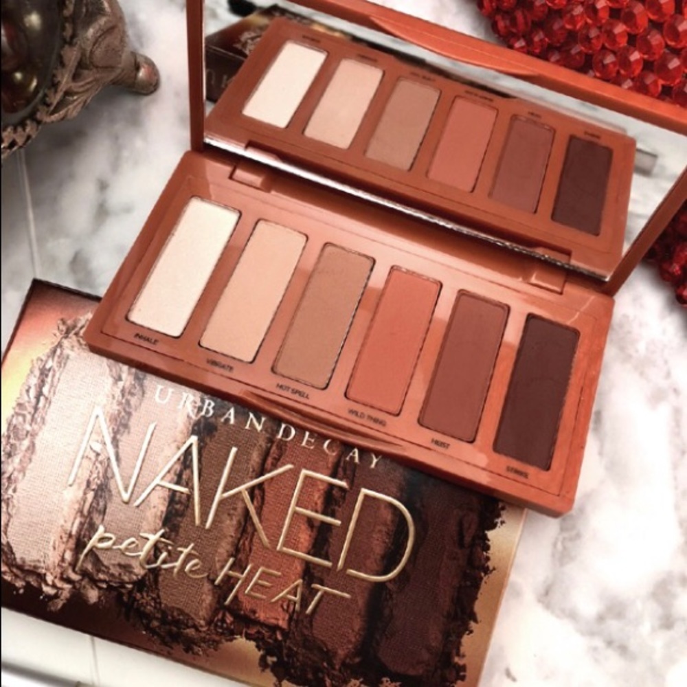 Make up pallet